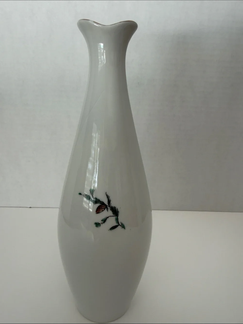 White Szeged Porcelain Decorative Vase